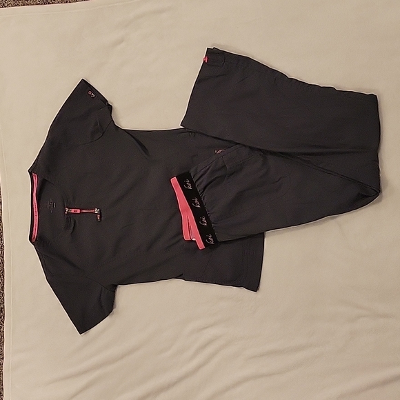 koi Pants & Jumpsuits Koi Lite Gray Scrub Set Medium Top And Bottom